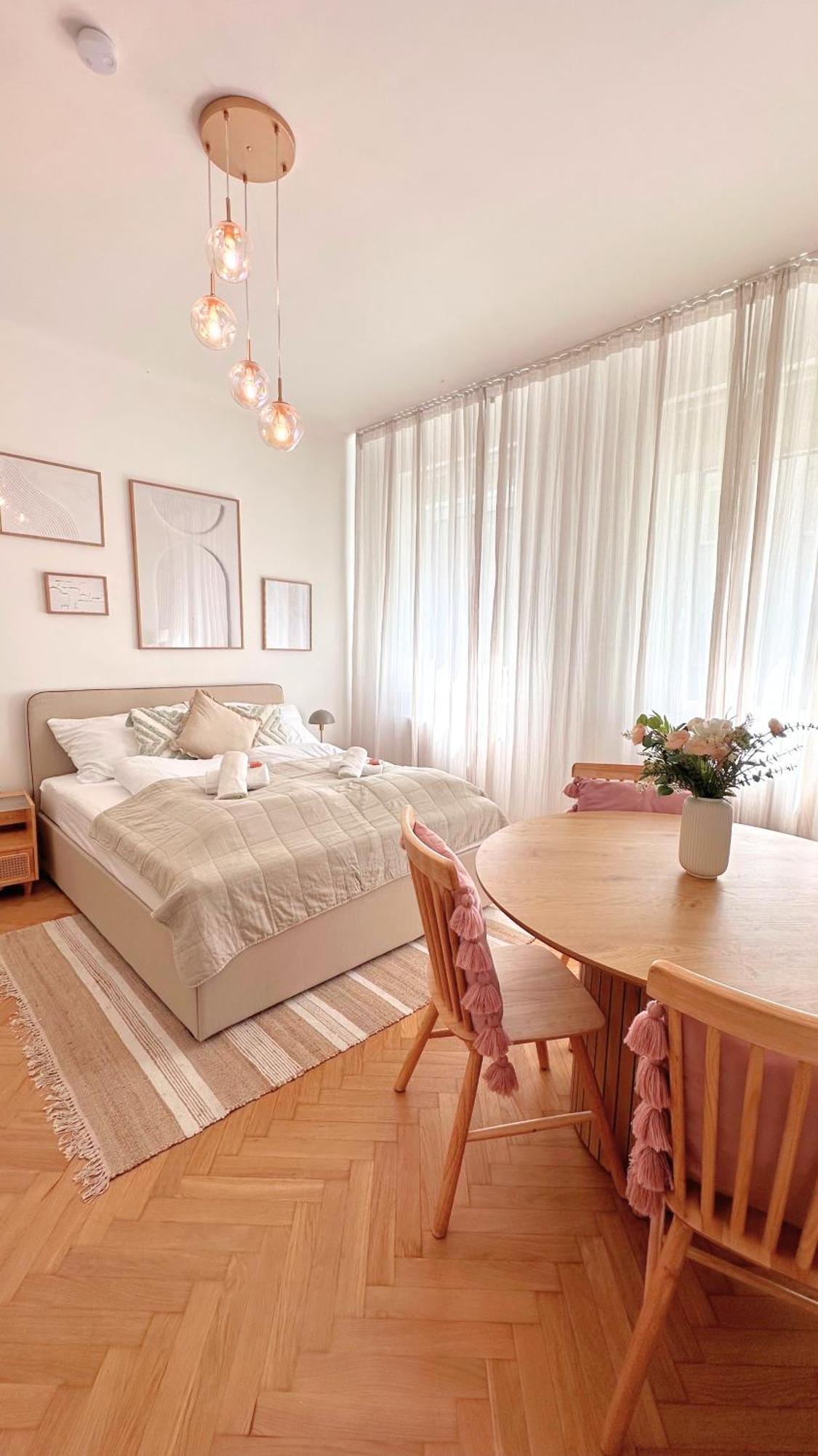 Cozy Apartment In Quiet Location, Fast Train Station 100M Away, Contactless Check-In Wien Ngoại thất bức ảnh
