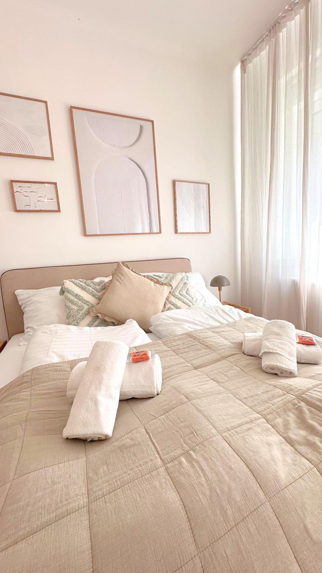 Cozy Apartment In Quiet Location, Fast Train Station 100M Away, Contactless Check-In Wien Ngoại thất bức ảnh
